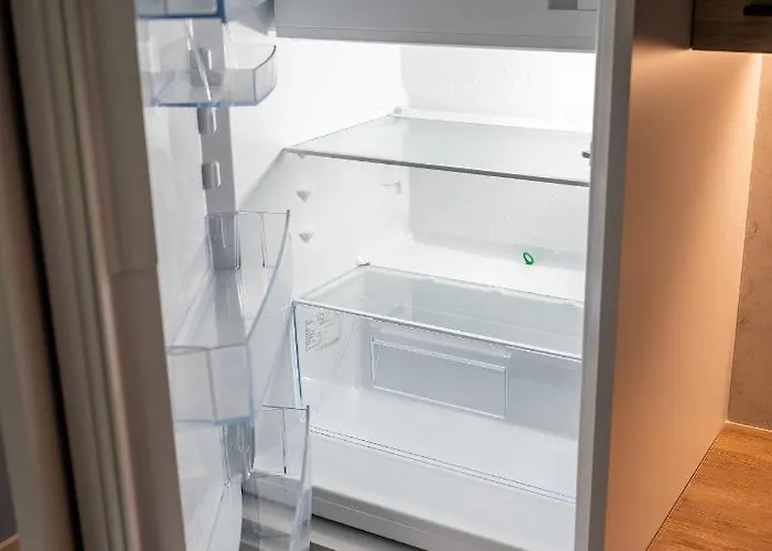 Batorego 16 Red Prywatne Mieszkanie 300m Od Metro Pole Mokotowskie I Sgh Samodzielne Zameldowanie! Self Check-in System! Apartament Warszawa